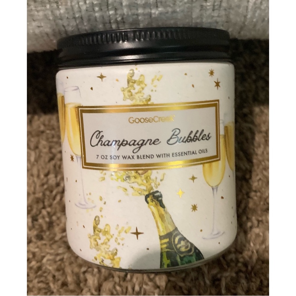 Goose Creek Champagne Bubbles Candle 7 oz